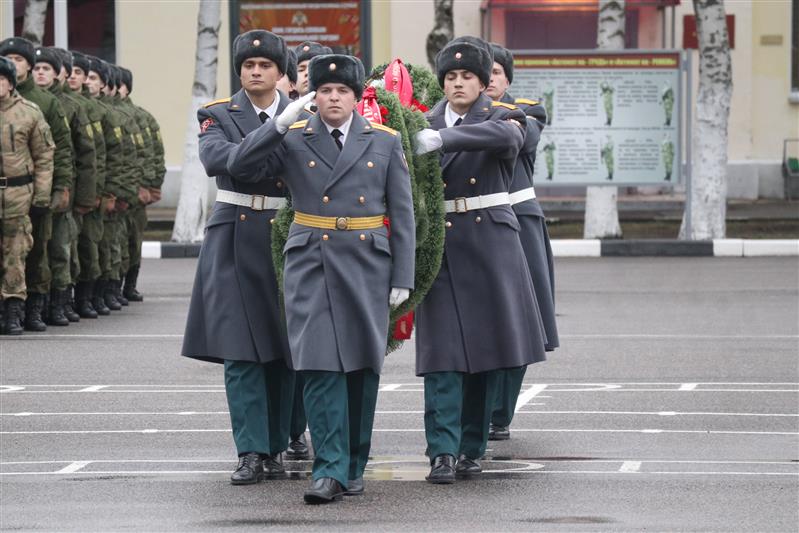 В Северо-Западном округе Росгвардии почтили память военнослужащих бригады оперативного назначения, погибших при исполнении воинского долга 