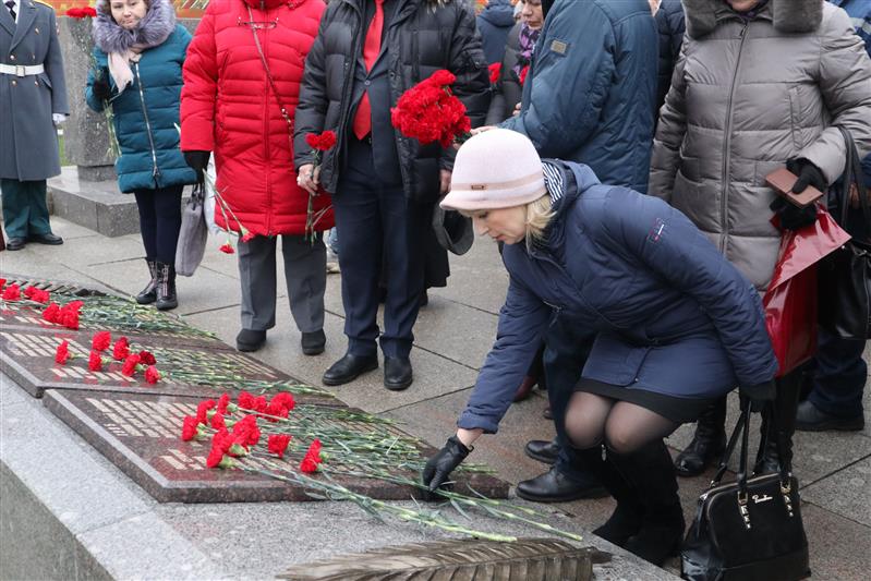 В Северо-Западном округе Росгвардии почтили память военнослужащих бригады оперативного назначения, погибших при исполнении воинского долга 