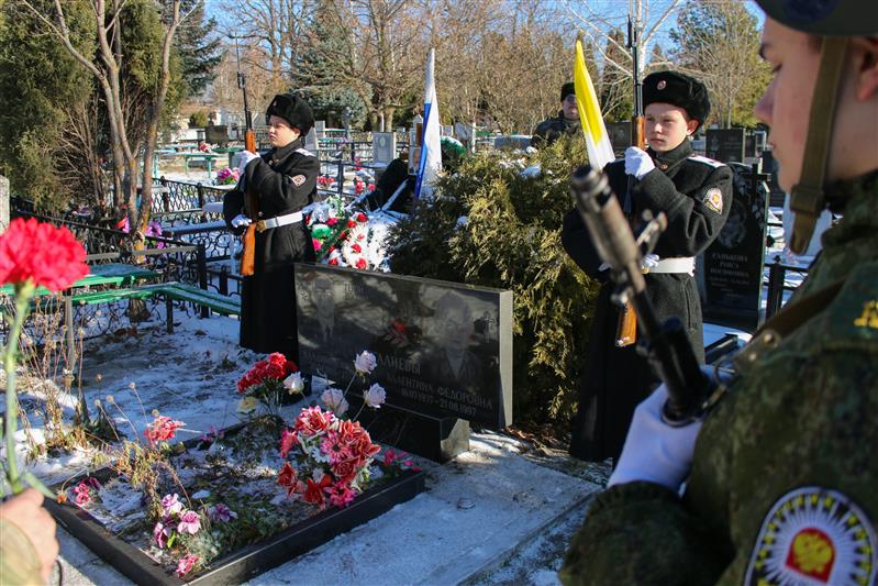 Ставропольские росгвардейцы почтили память героически погибшего офицера войск правопорядка 
