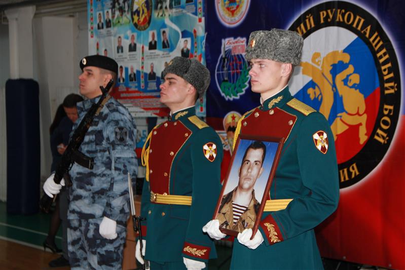 В Саратове состоялся турнир по армейскому рукопашному бою памяти погибшего спецназовца войск правопорядка