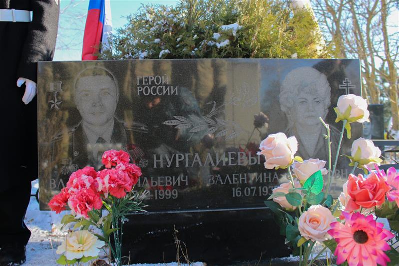 Ставропольские росгвардейцы почтили память героически погибшего офицера войск правопорядка 
