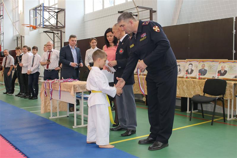 Турнир по всестилевому каратэ памяти погибших бойцов ОМОН прошел в Ставрополе