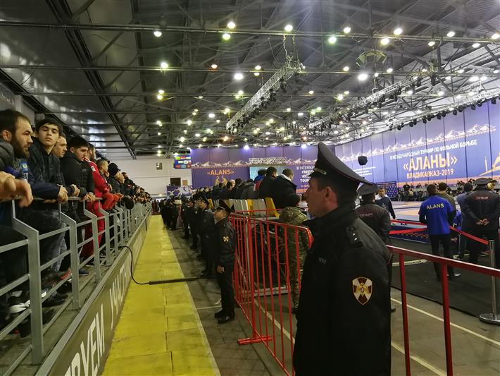 Росгвардия обеспечила правопорядок при проведении Международного турнира по вольной борьбе «Аланы» во Владикавказе