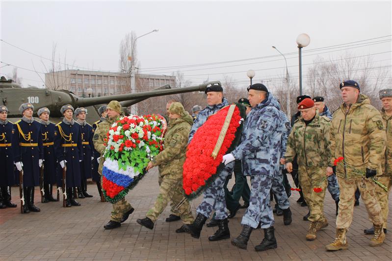 Память погибших Героев Отечества почтили в региональных управлениях Центрального округа Росгвардии