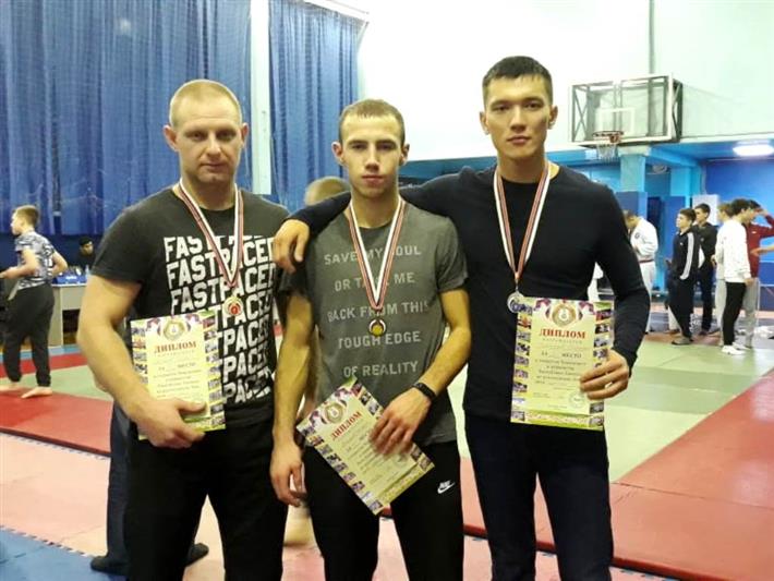 Спортсмены Росгвардии завоевали три медали чемпионата Хакасии по рукопашному бою