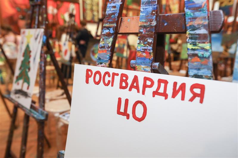 «В гостях у сказки»: новогодний подарок детям военнослужащих и сотрудников Росгвардии от Зураба Церетели (фото, видео)