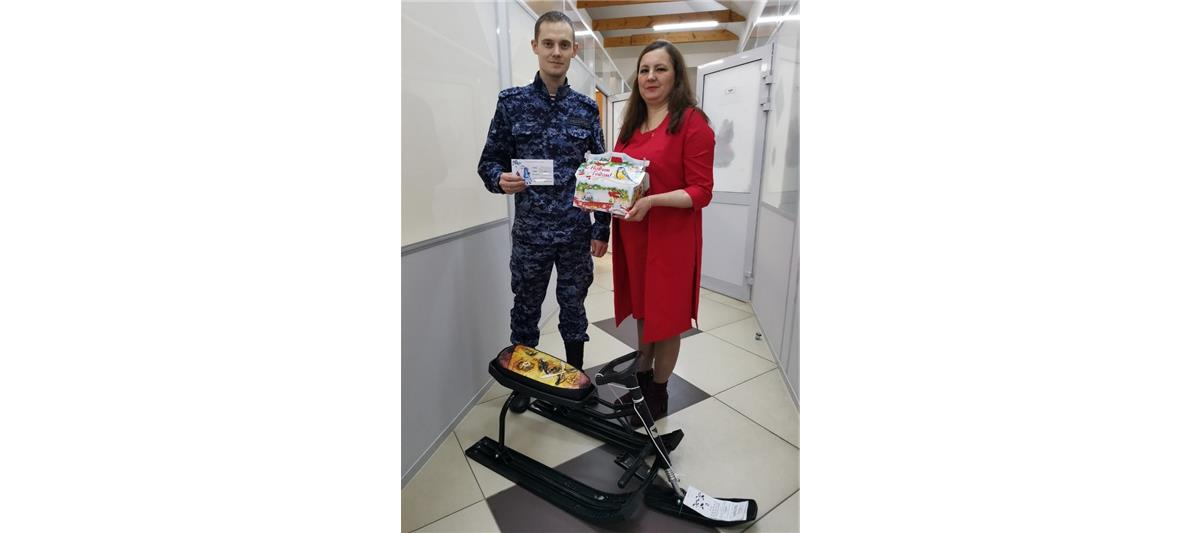 Росгвардейцы Югры приняли участие в предновогодних благотворительных акциях