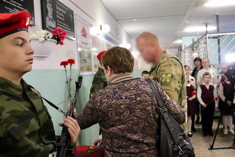 В Архангельской области установили третью мемориальную доску в память о военнослужащем Росгвардии