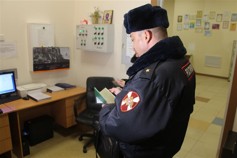 Росгвардейцы выявили свыше 170 нарушений в организации охраны образовательных учреждениях Подмосковья