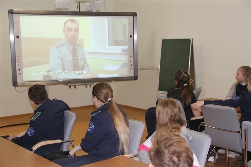 В Уральском округе Росгвардии состоялись торжественные мероприятия, посвященные Дню Конституции 