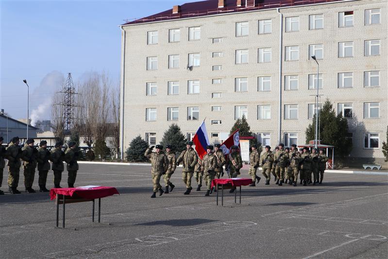 Более 60 новобранцев инженерно-саперного полка Северо-Кавказского округа Росгвардии присягнули на верность Отечеству 