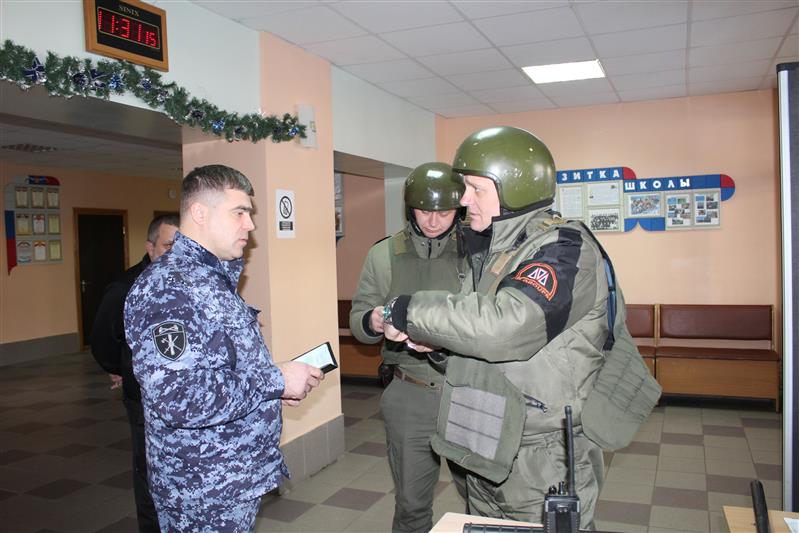 Образовательные учреждения Оренбурга проверили на антитеррористическую защищенность 
