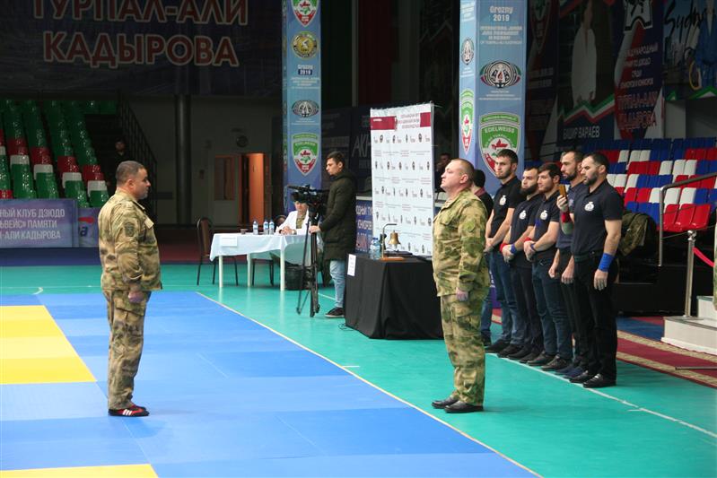В Грозном стартовал чемпионат Северо-Кавказского округа Росгвардии по рукопашному бою (фото, видео)
