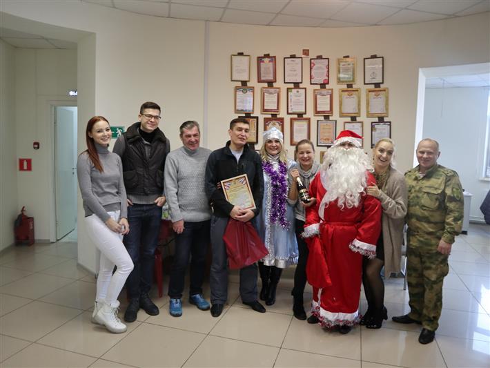 Томские росгвардейцы поздравили журналистов с наступающим Новым годом и поблагодарили за сотрудничество и профессионализм