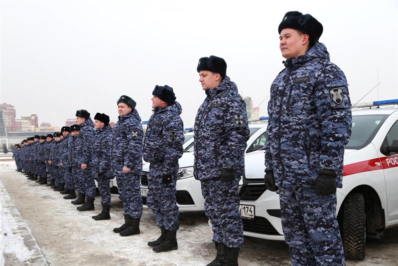 Управление Росгвардии по Челябинской области получило от правительства региона 15 новых служебных автомобилей 