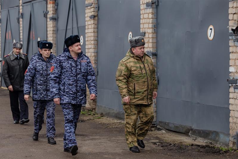 Заместитель командующего Центральным округом Росгвардии подвёл итоги работы в смоленском областном управлении ведомства