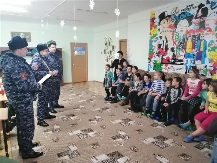 В Приволжье состоялась акция Росгвардии «Безопасный Новый год»