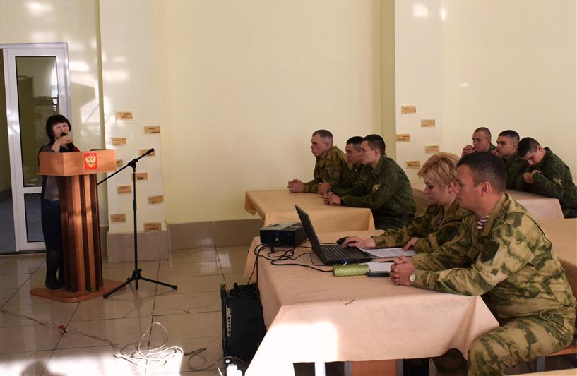 Военнослужащие севастопольского полка Росгвардии приняли участие в тематическом мероприятии, посвящённом Дню Героев Отечества