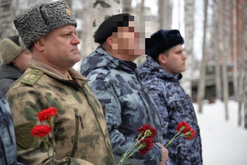 Росгвардейцы Югры приняли участие памятных мероприятиях по случаю Дня Героев Отечества  