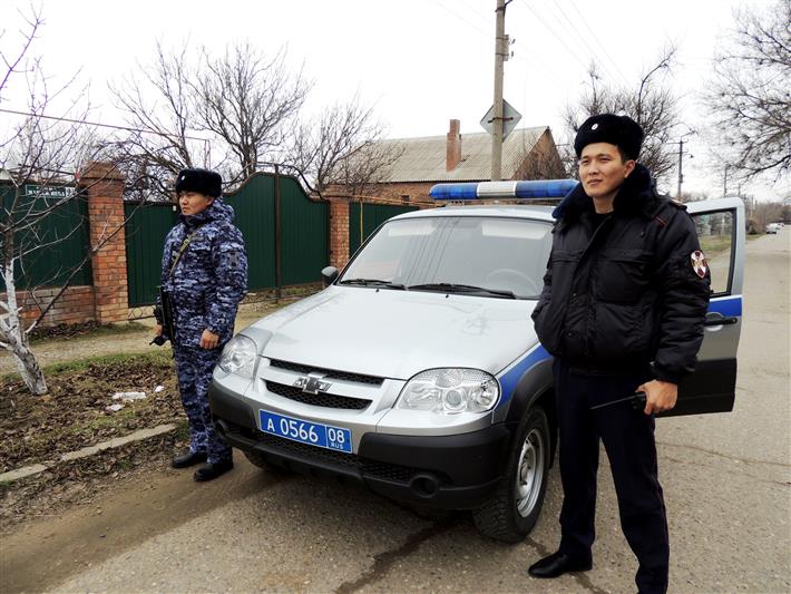 В Калмыкии росгвардейцы нашли объявленного в розыск подростка