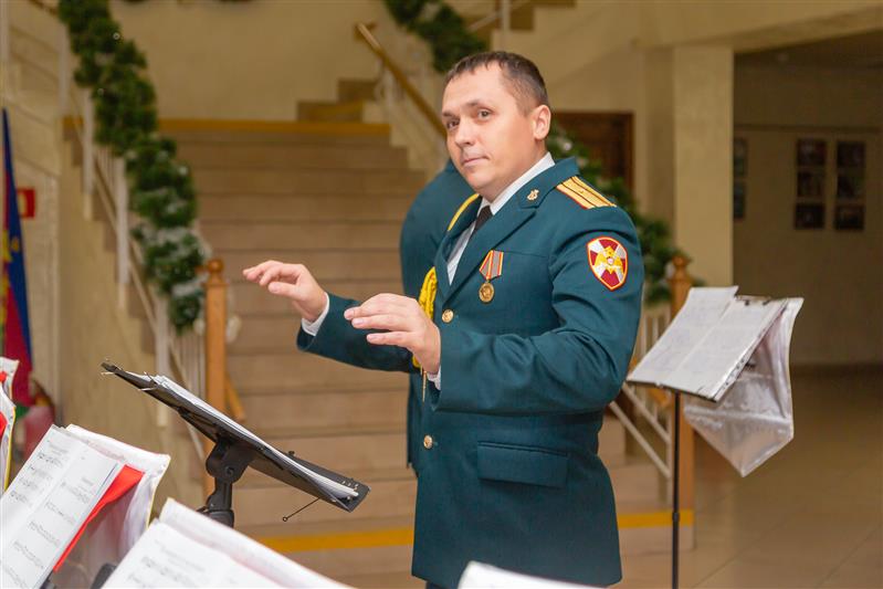Росгвардейцы поздравили с наступающими праздниками воспитанников краснодарских социальных учреждений 