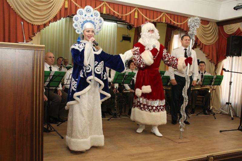 В Хабаровске состоялись праздничные концерты для семей росгвардейцев  