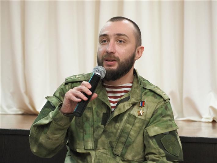 В Белгороде представители Росгвардии приняли участие в литературно-музыкальном вечере «Чествуем героев сегодня – гордимся вами всегда»