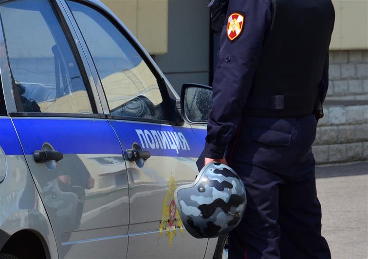 Сотрудники Росгвардии эвакуировали жильцов загоревшегося дома в Тамбовской области