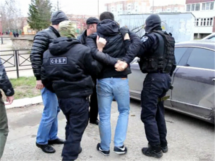 При поддержке псковского СОБР пресечена незаконная банковская деятельность 