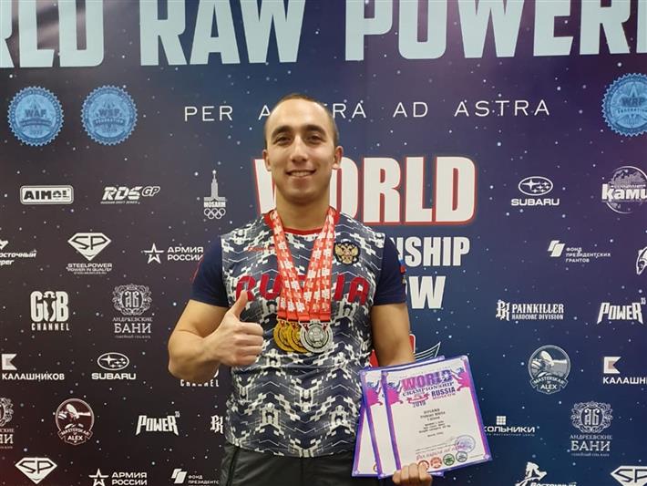 Офицер Росгвардии стал чемпионом мира по армлифтингу