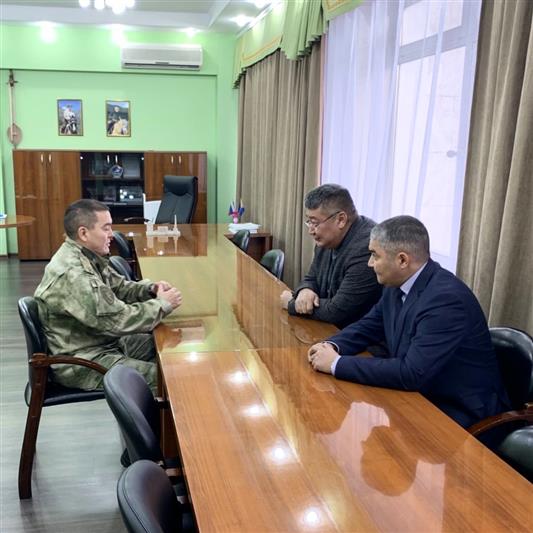 В Тыве прошла рабочая встреча начальника тероргана Росгвардии и первого заместителя председателя правительства региона 