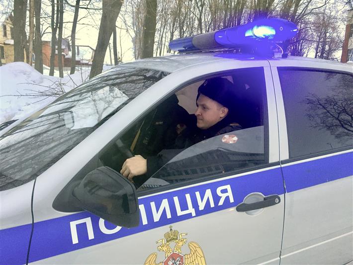 Росгвардейцы остановили автомобиль под управлением нетрезвого водителя
