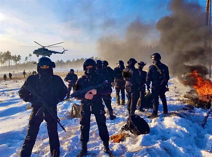 Корреспонденты телекомпании «Вести-Иркутск» побывали на ночной совместной тренировке спецподразделений Росгвардии (видео)