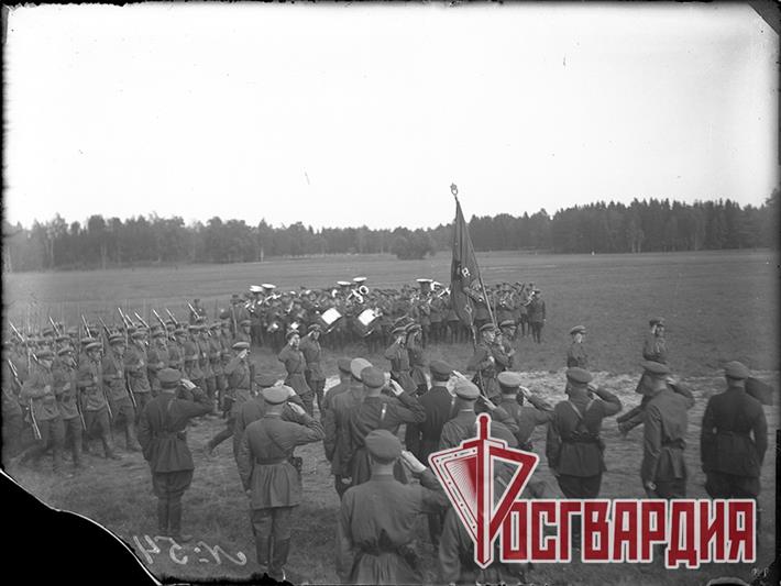 РОСГВАРДИЯ ВПЕРВЫЕ ПУБЛИКУЕТ УНИКАЛЬНЫЕ  100-ЛЕТНИЕ ФОТОГРАФИИ О ВОЕННОСЛУЖАЩИХ ДИВИЗИИ ИМ.Ф.Э.ДЗЕРЖИНСКОГО