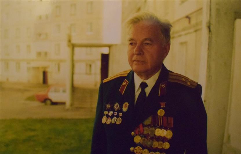 В рамках ведомственной акции "Лица Победы. Летопись подвига" башкирские росгвардейцы навестили фронтовика Зуфара Рожетдинова