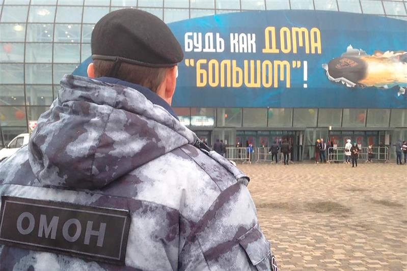 В Сочи сотрудники Росгвардии обеспечили правопорядок в период проведения хоккейного матча