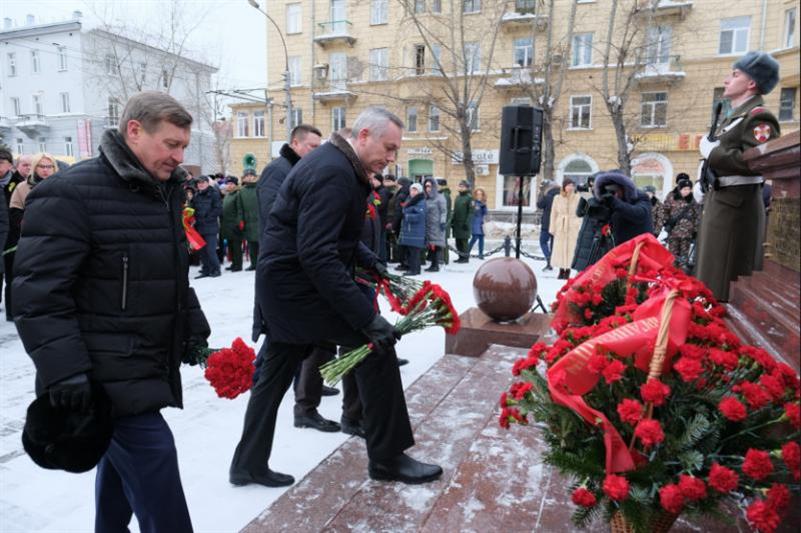 Курсанты Новосибирского военного института Росгвардии почтили память погибших жителей блокадного Ленинграда