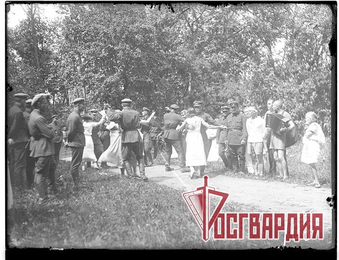 РОСГВАРДИЯ ВПЕРВЫЕ ПУБЛИКУЕТ УНИКАЛЬНЫЕ  100-ЛЕТНИЕ ФОТОГРАФИИ О ВОЕННОСЛУЖАЩИХ ДИВИЗИИ ИМ.Ф.Э.ДЗЕРЖИНСКОГО