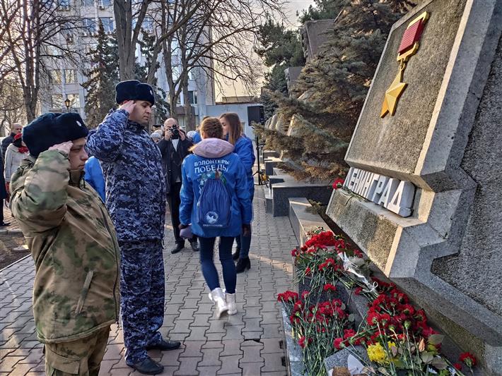 Росгвардейцы юга России присоединились к памятным мероприятиям, приуроченным  к 76-й годовщине полного снятия блокады Ленинграда 
