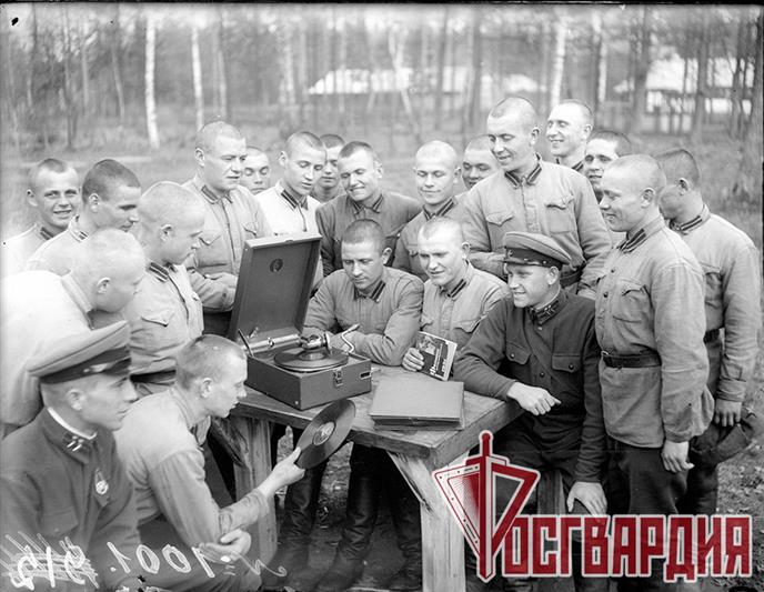 РОСГВАРДИЯ ВПЕРВЫЕ ПУБЛИКУЕТ УНИКАЛЬНЫЕ  100-ЛЕТНИЕ ФОТОГРАФИИ О ВОЕННОСЛУЖАЩИХ ДИВИЗИИ ИМ.Ф.Э.ДЗЕРЖИНСКОГО