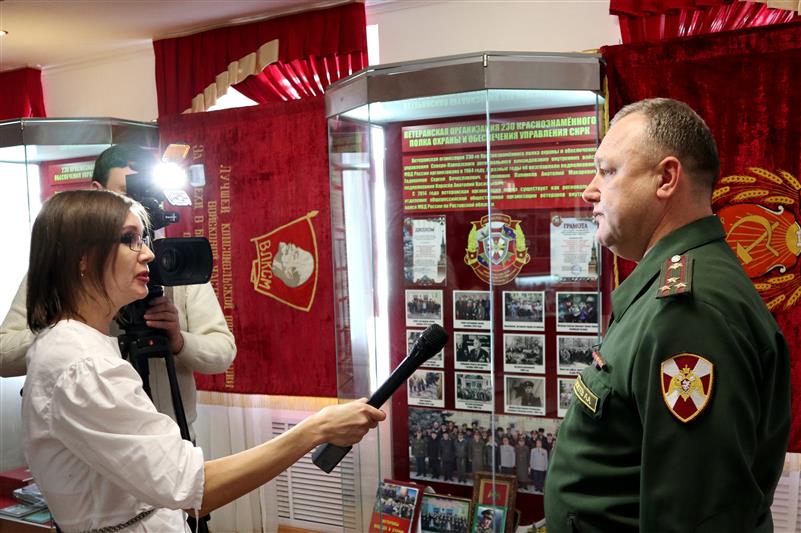 Командующий Южным округом Росгвардии поблагодарил представителей региональных СМИ за плодотворное взаимодействие (видео)
