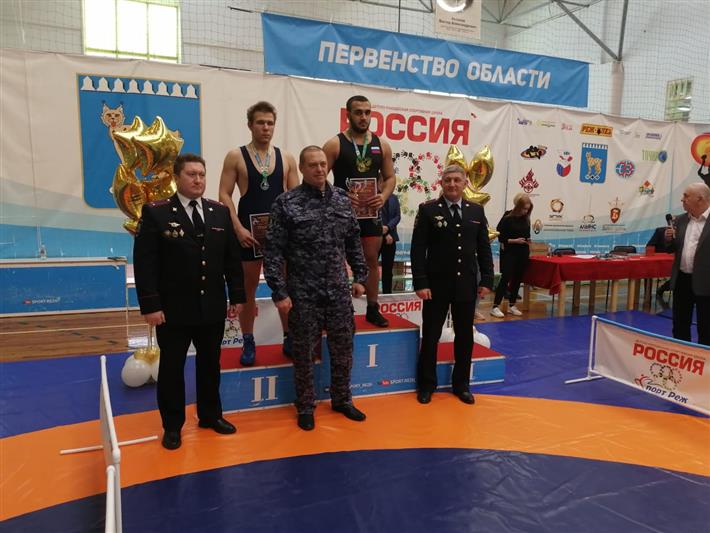 В Свердловской области состоялся турнир по греко-римской борьбе в память о погибших сотрудниках органов правопорядка