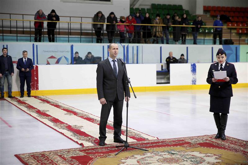 Росгвардия участвует в республиканском хоккейном турнире в Якутии