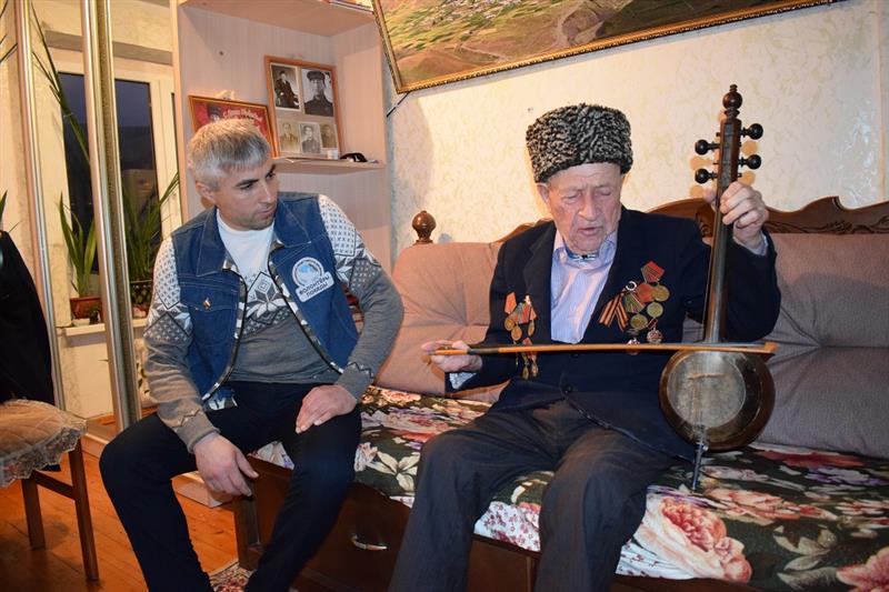 В Дагестане росгвардейцы навестили ветерана Великой Отечественной войны