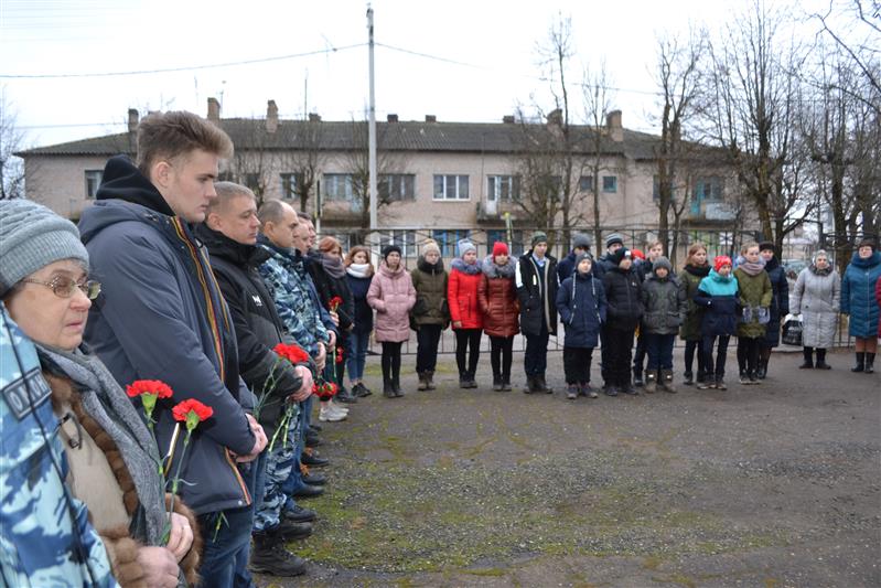 Бойцы новгородского ОМОН почтили память погибшего товарища