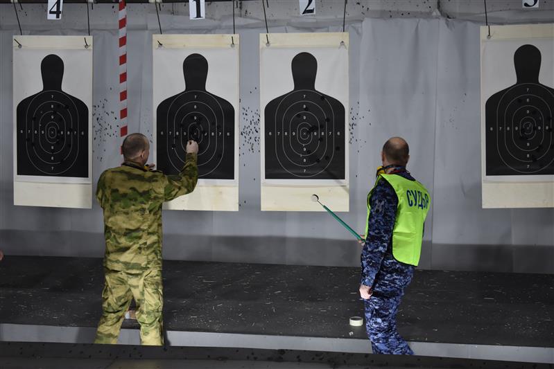 В Республике Коми продолжаются чемпионаты Росгвардии по лыжным гонкам и служебному двоеборью