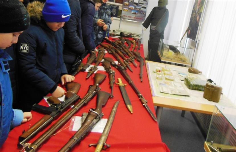 В тюменском регионе Росгвардия напоминает взрослым и юным гражданам о правилах безопасности в наступившем году