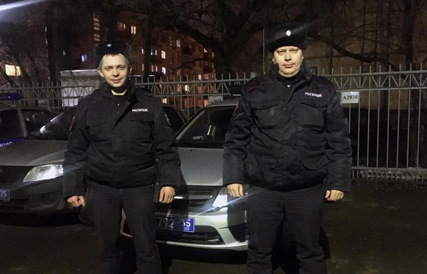 В Череповце сотрудники Росгвардии уберегли детей от несчастного случая