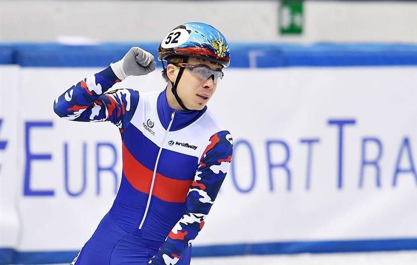 Росгвардеец завоевал четыре медали на чемпионате Европы по шорт-треку в Венгрии