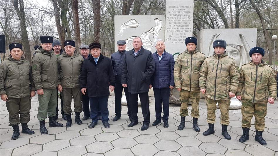 Росгвардейцы приняли участие в памятных мероприятиях, посвященных трагедии в Кизляре